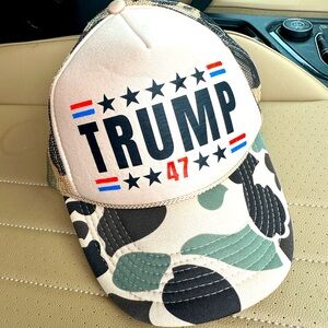 Trump hat